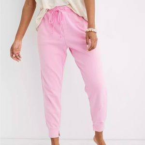 aerie pink fleece sweatpants!